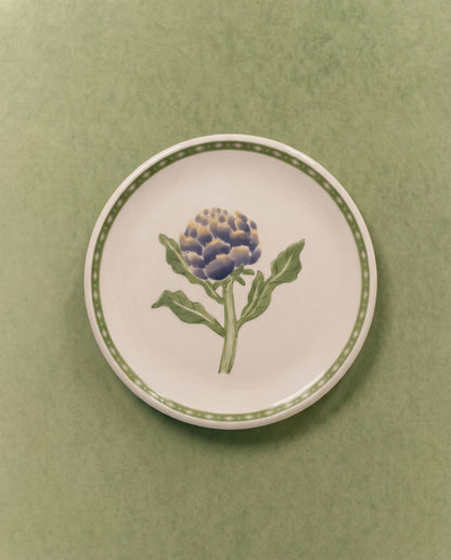Artichoke Dinner Plate with Inverted Diamond Border