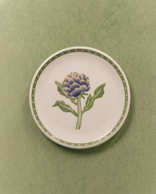 Artichoke Dinner Plate with Inverted Diamond Border
