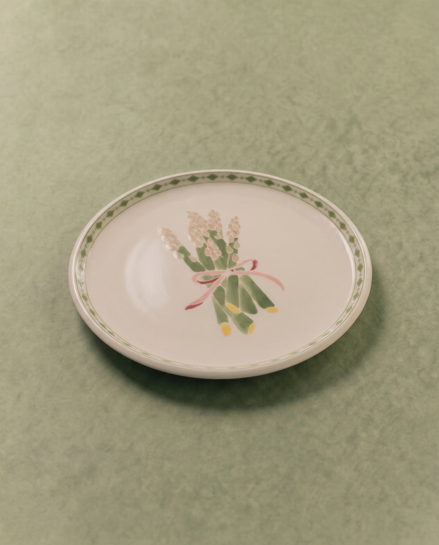 Asparagus Appetizer Plate with Diamond Border