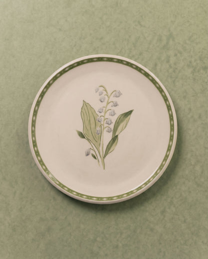 Lily of the Valley Dinner Plate with Inverted Diamond Border