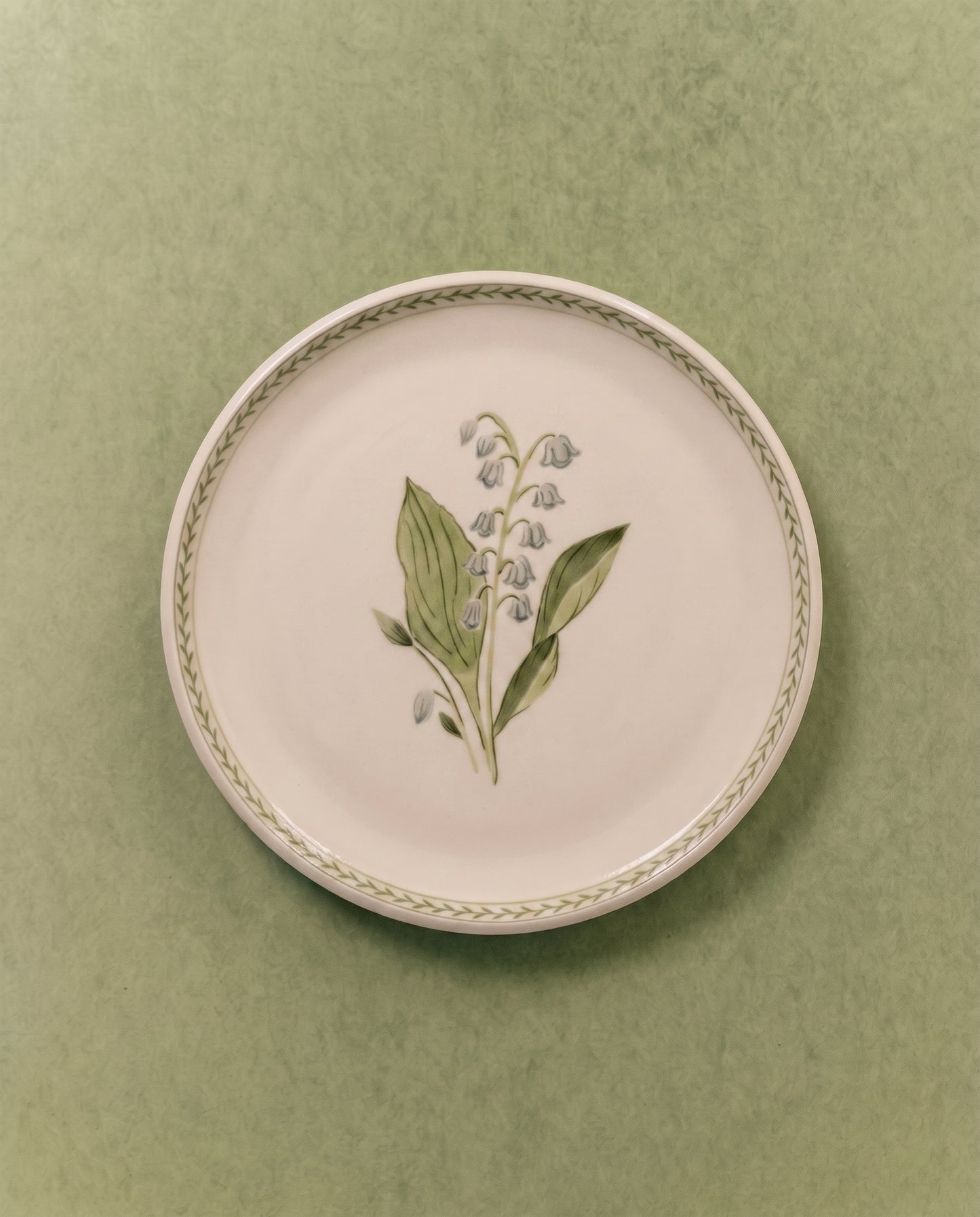 Lily of the Valley Dinner Plate with Leaf Border